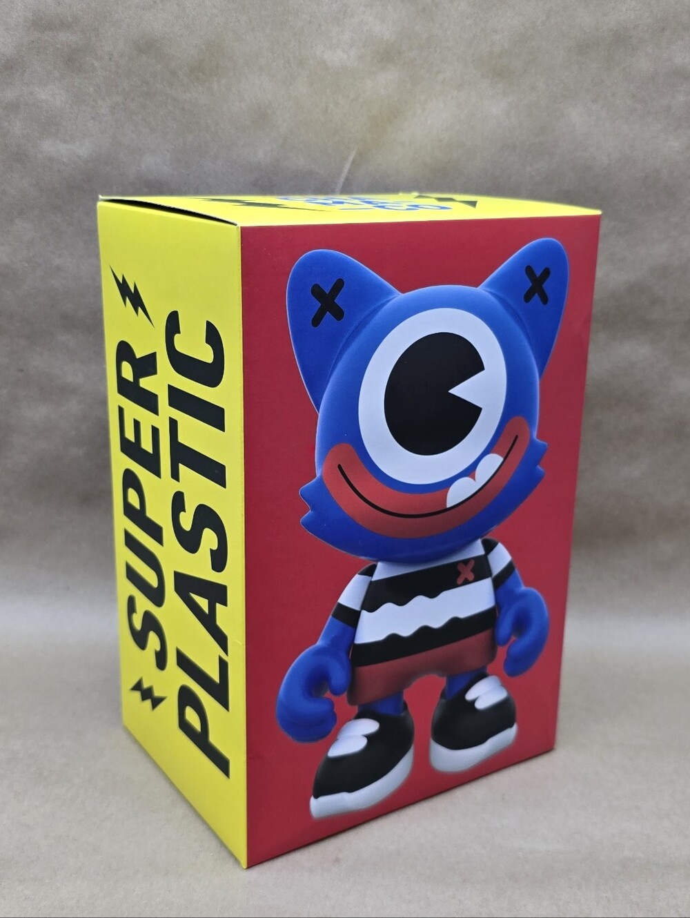 Superplastic Eye Strain Blue SuperJanky 8" Vinyl Figure by El Grand Chamaco, NEW